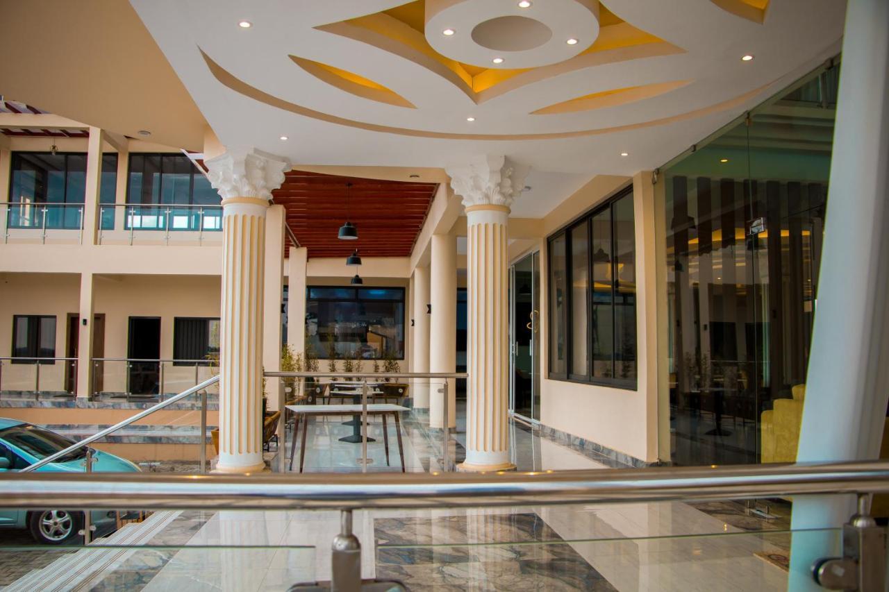 Hotel Horizon Ентебе Екстериор снимка