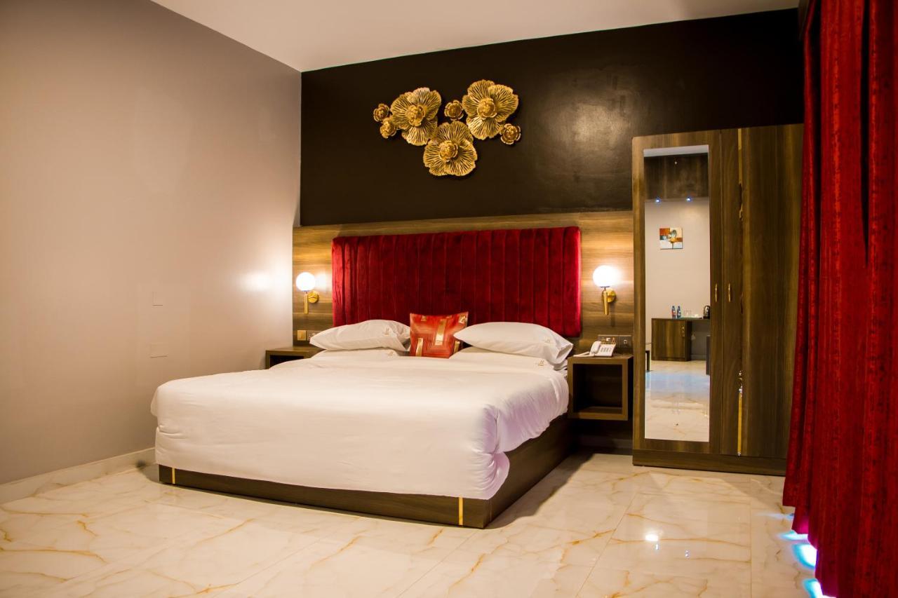 Hotel Horizon Ентебе Екстериор снимка