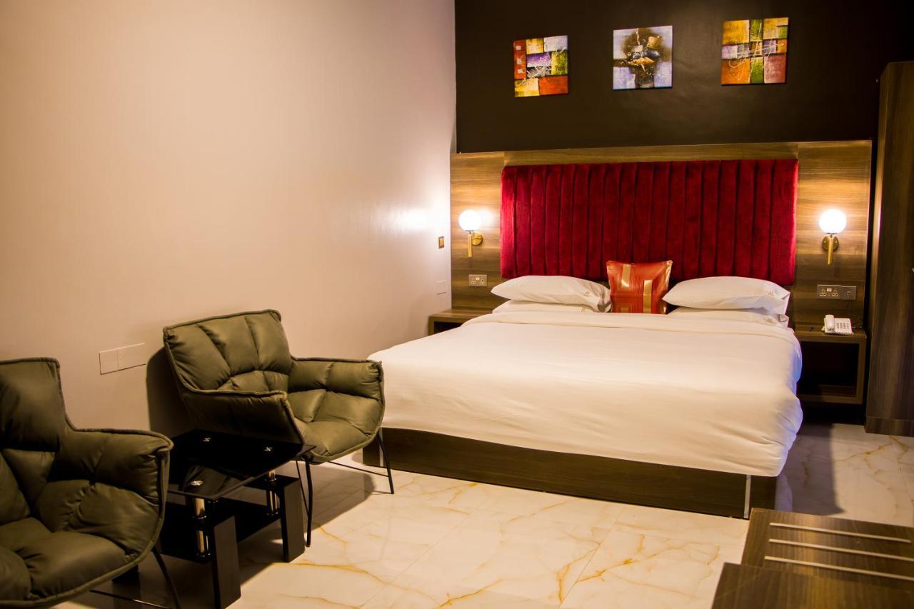Hotel Horizon Ентебе Екстериор снимка