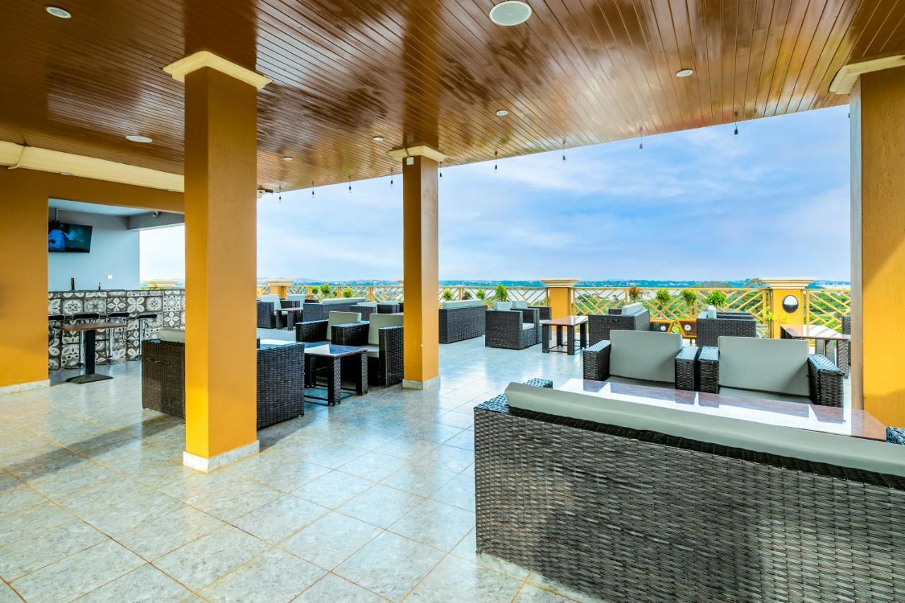 Hotel Horizon Ентебе Екстериор снимка